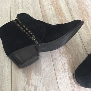Steve Madden Black Suede Boots Size 7